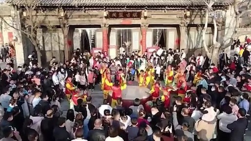 Яркие шоу и концерты, колоритные ярмарки, национальные танцы и угощения: жители КНР с размахом готовятся встретить китайский Новый год, также известный как Праздник весны