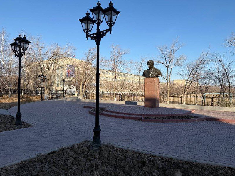 Министр строительства и ЖКХ РФ Ирек Файзуллин провел рабочую встречу с Главой администрации города Байконур Константином Бусыгиным Министр строительства и ЖКХ РФ Ирек Файзуллин провел рабочую встречу с Главой администрации города Байконур Константином Бусыгиным