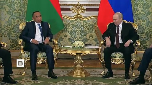 "Мы готовы перейти на новый этап": лидер Мадагаскара на встрече с президентом Владимиром Путиным рассказал, что его страна готова сотрудничать с Россией по разным направлениям, включая военное