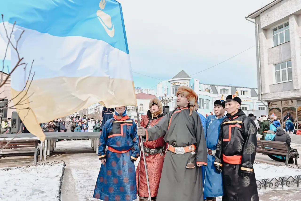 Алексей Цыденов: Ярко и с широкой душой, как мы умеем, встречаем Белый месяц! А, главное, вместе – все народы нашей Бурятии Алексей Цыденов: Ярко и с широкой душой, как мы умеем, встречаем Белый месяц! А, главное, вместе – все народы нашей Бурятии