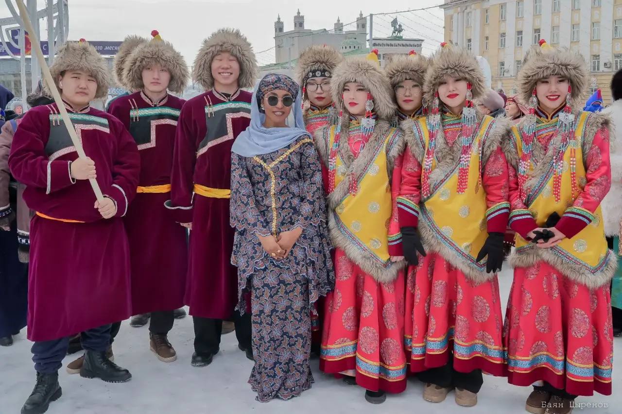 Алексей Цыденов: Ярко и с широкой душой, как мы умеем, встречаем Белый месяц! А, главное, вместе – все народы нашей Бурятии Алексей Цыденов: Ярко и с широкой душой, как мы умеем, встречаем Белый месяц! А, главное, вместе – все народы нашей Бурятии