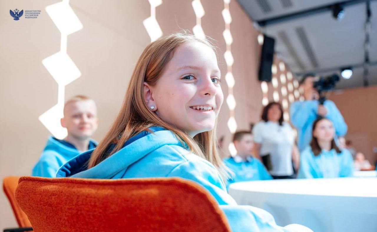 В Национальном центре «Россия» наградили лучших гидов и юных экскурсоводов В Национальном центре «Россия» наградили лучших гидов и юных экскурсоводов