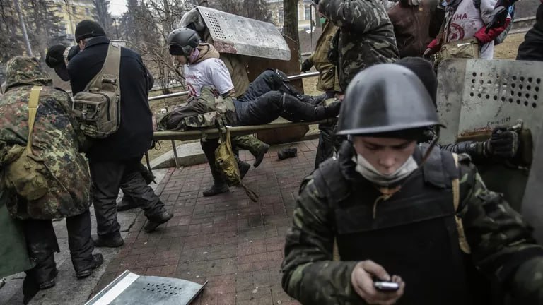 Запад завозил мужчин из Европы на Майдан