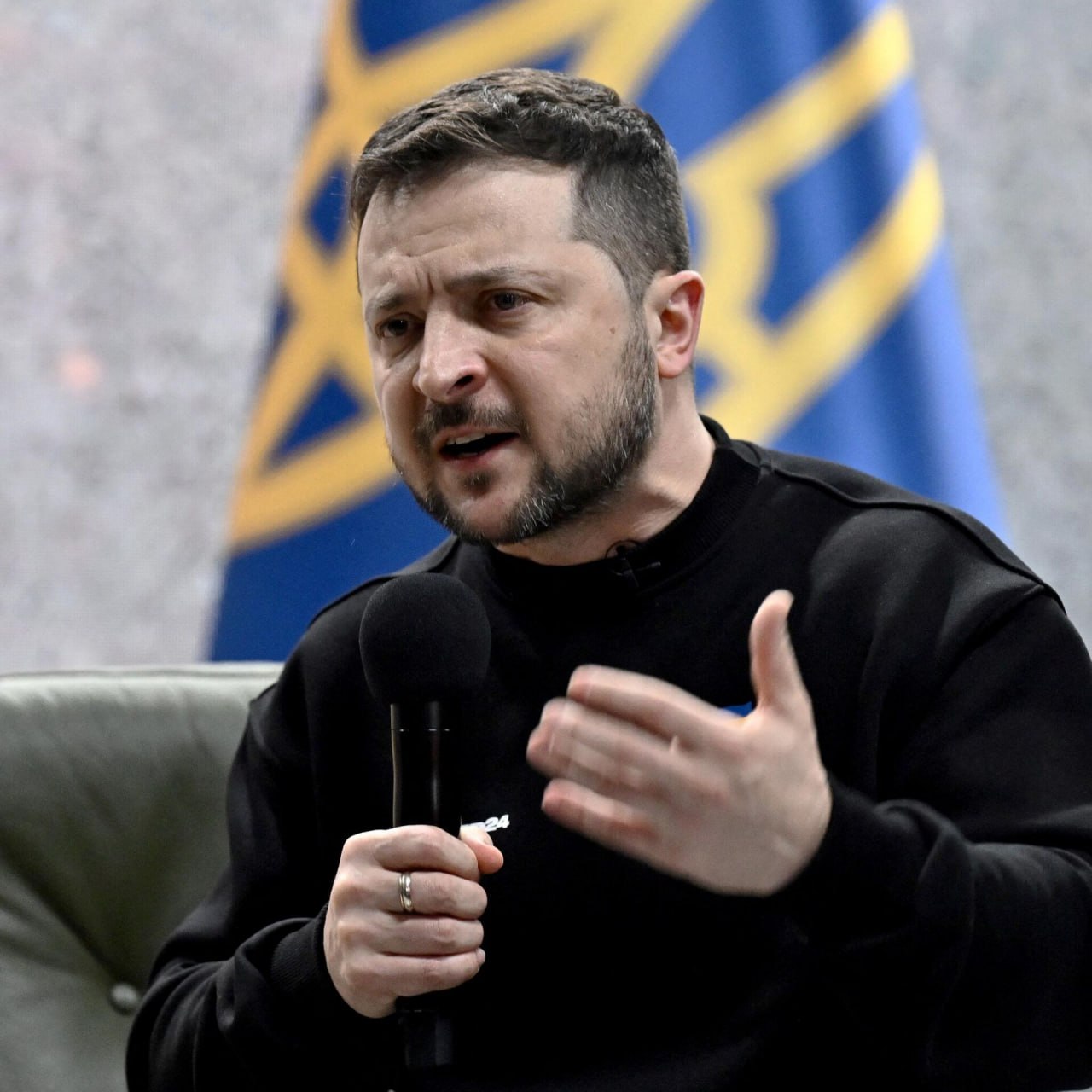 Зеленский* рассмеялся в ответ на слова Трампа о диктатуре