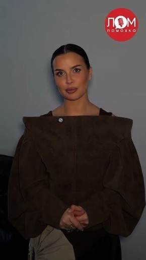 Певица Татьяна Куртукова поздравила россиян с Днем защитника Отечества