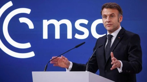 Французский политик Филиппо назвал позором просьбу Макрона к Трампу