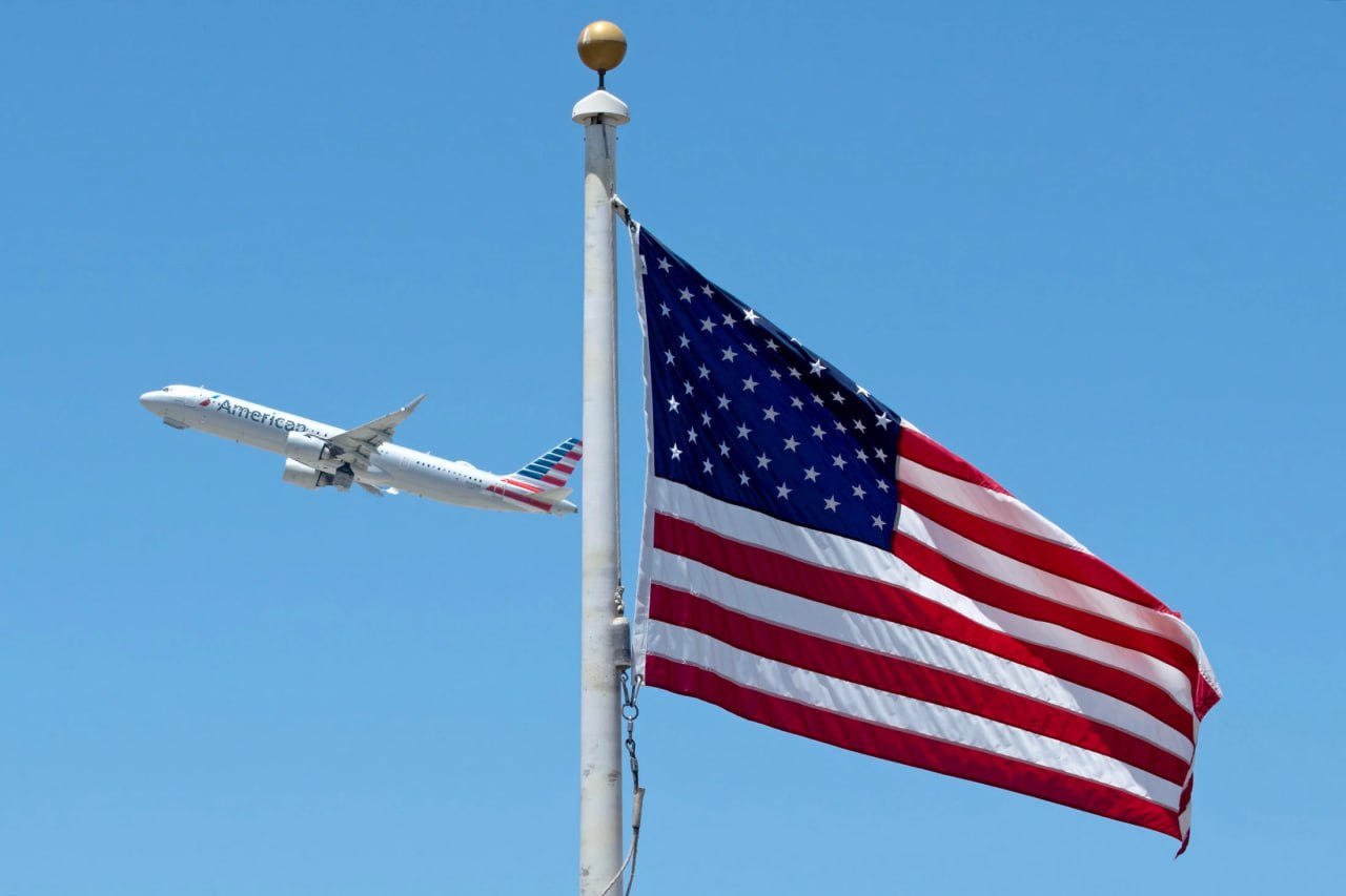 Впервые с Великой депрессии США покинуло больше людей, чем въехало