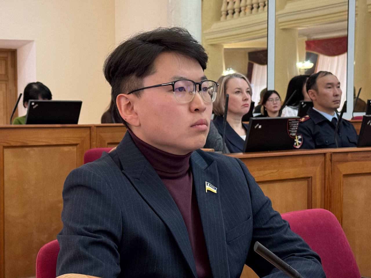 На очередной 16-й сессии Народного Хурала Бурятии депутаты рассмотрели кадровый вопрос, касающийся состава двусторонней Межпарламентской комиссии по сотрудничеству между Народным Хуралом Республики Бурятия и Великим...