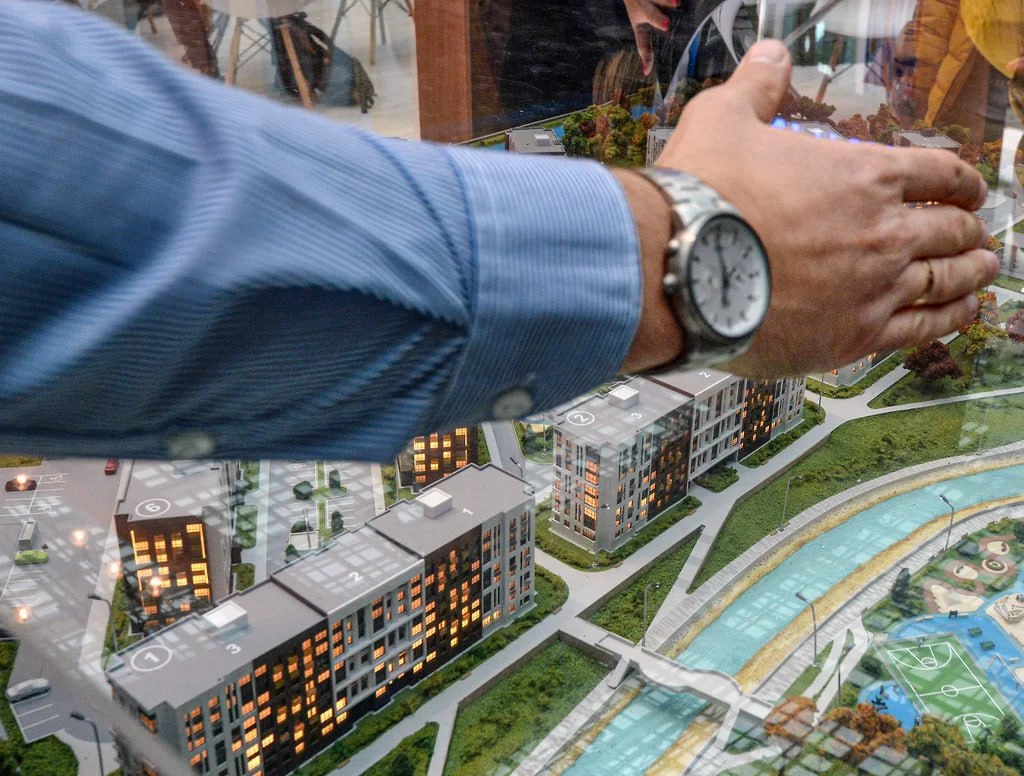 Акции погибшего сооснователя ГК «Самолет» Михаила Кенина перешли его семье