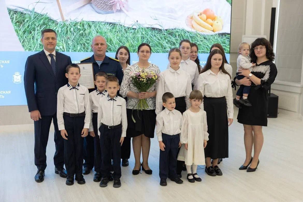 В Псковской области губернатор Михаил Ведерников сделал то, о чем уже давно просят большинство многодетных семей — расширил функционал использования жилищных сертификатов В Псковской области губернатор Михаил Ведерников сделал то, о чем уже давно просят большинство многодетных семей — расширил функционал использования жилищных сертификатов