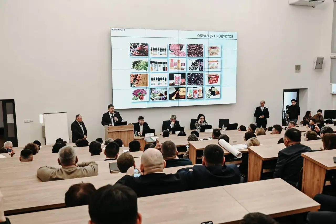 Алексей Цыденов: Наука, бизнес и эксперты в разных направлениях провели в Сельхозакадемии плодотворную стратсессию по развитию лекарственного растениеводства в Бурятской сельхозакадемии Алексей Цыденов: Наука, бизнес и эксперты в разных направлениях провели в Сельхозакадемии плодотворную стратсессию по развитию лекарственного растениеводства в Бурятской сельхозакадемии