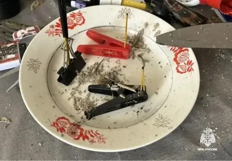 Благовония едва не спалили комнату в общежитии Улан-Удэ Благовония едва не спалили комнату в общежитии Улан-Удэ