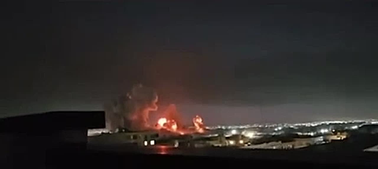 США и Израиль бомбят жилые кварталы Тегерана