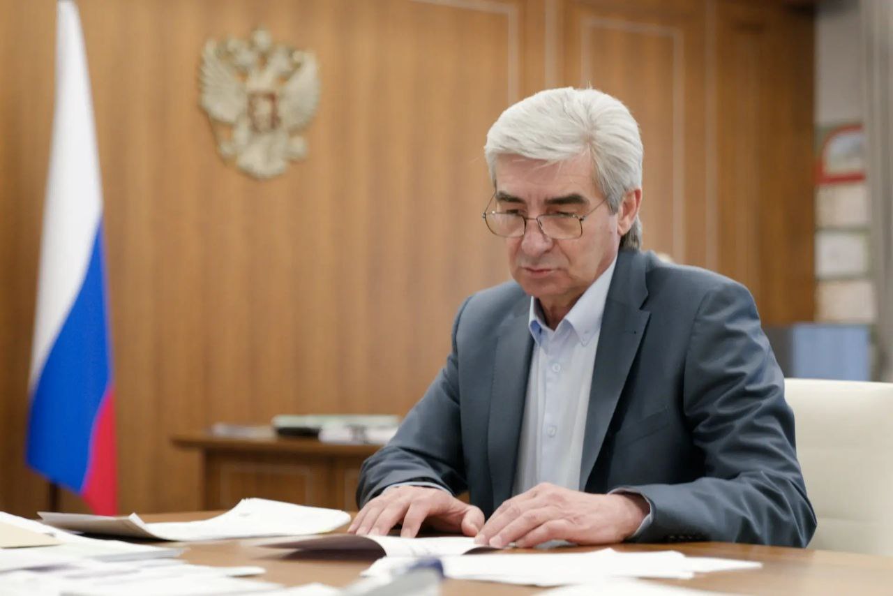 Министр строительства и ЖКХ РФ Ирек Файзуллин провел рабочую встречу с руководителем Ростехнадзора Александром Трембицким Министр строительства и ЖКХ РФ Ирек Файзуллин провел рабочую встречу с руководителем Ростехнадзора Александром Трембицким