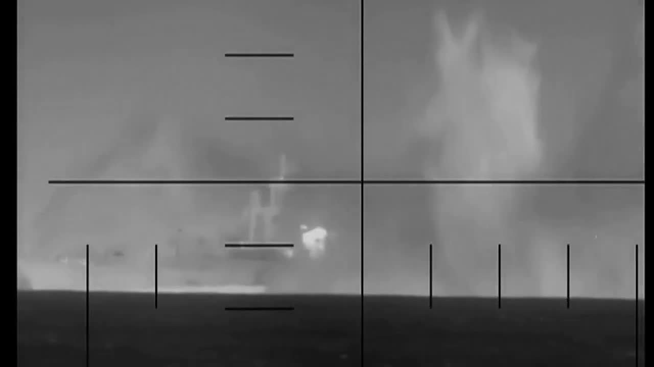 Пентагон публикует кадры торпедирования американской подводной лодкой иранского фрегата IRIS Dena (75) у берегов Шри-Ланки