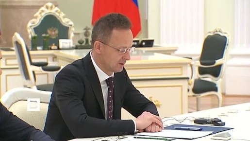 Россия всегда исполняла перед партнерами свои обязанности по поставкам энергоносителей, заявил Владимир Путин во время встречи с главой МИД Венгрии в Кремле