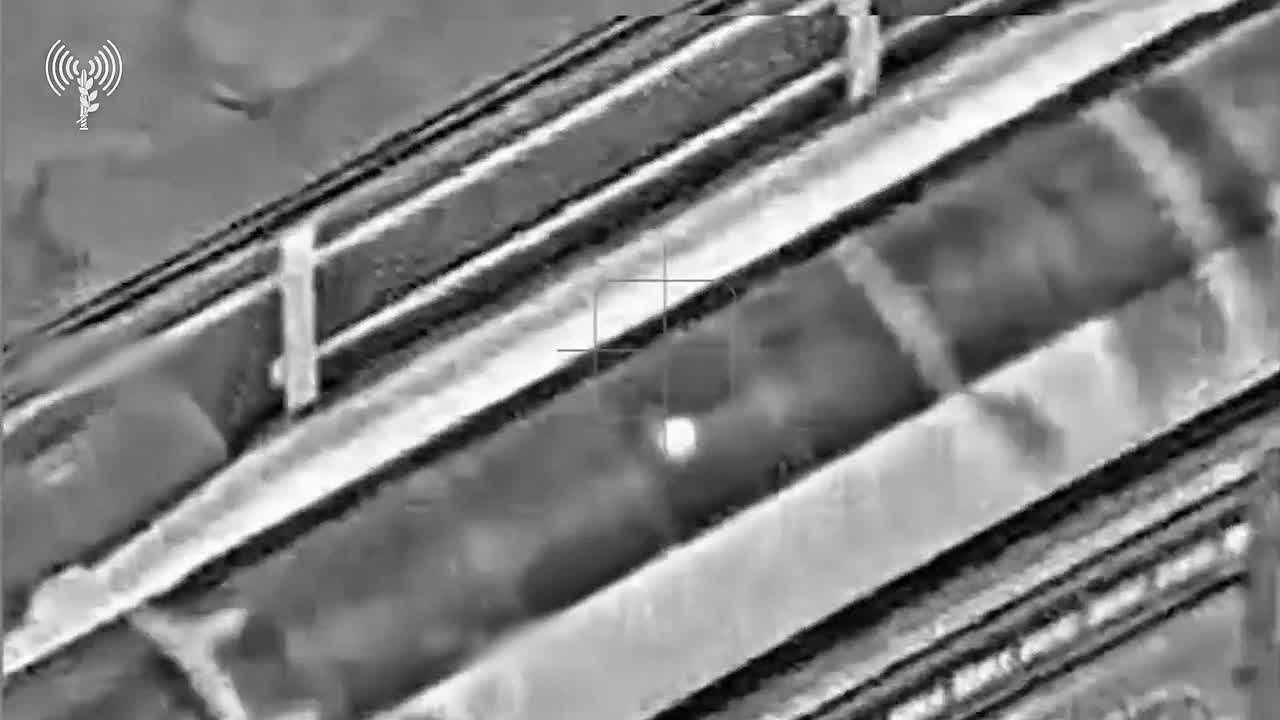 Иранский военный чиновник предупреждает, что если США и Израиль попытаются сменить режим путем вооруженных беспорядков, Иран нанесет удар по ядерному реактору Димона в Израиле