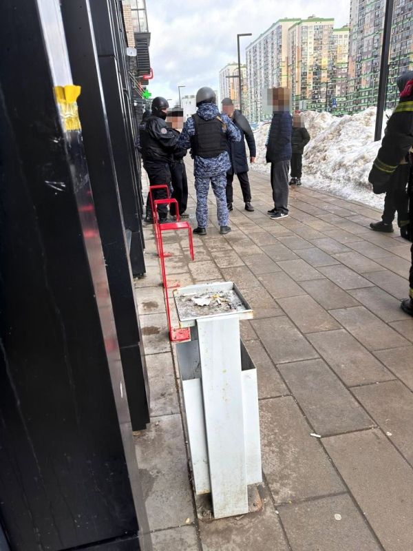 16-летнего подростка развели на поджог банка в Путилкове