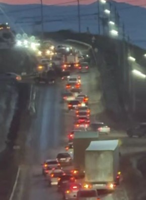 Автомобильная колонна выстроилась в сторону Нижнего Саянтуя из-за ДТП